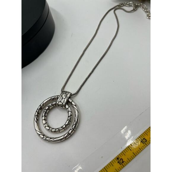 BRIGHTON Silver Tone w/ Patterned
Double Ring Pendant Snake
Chain Necklace for - Picture 11 of 12